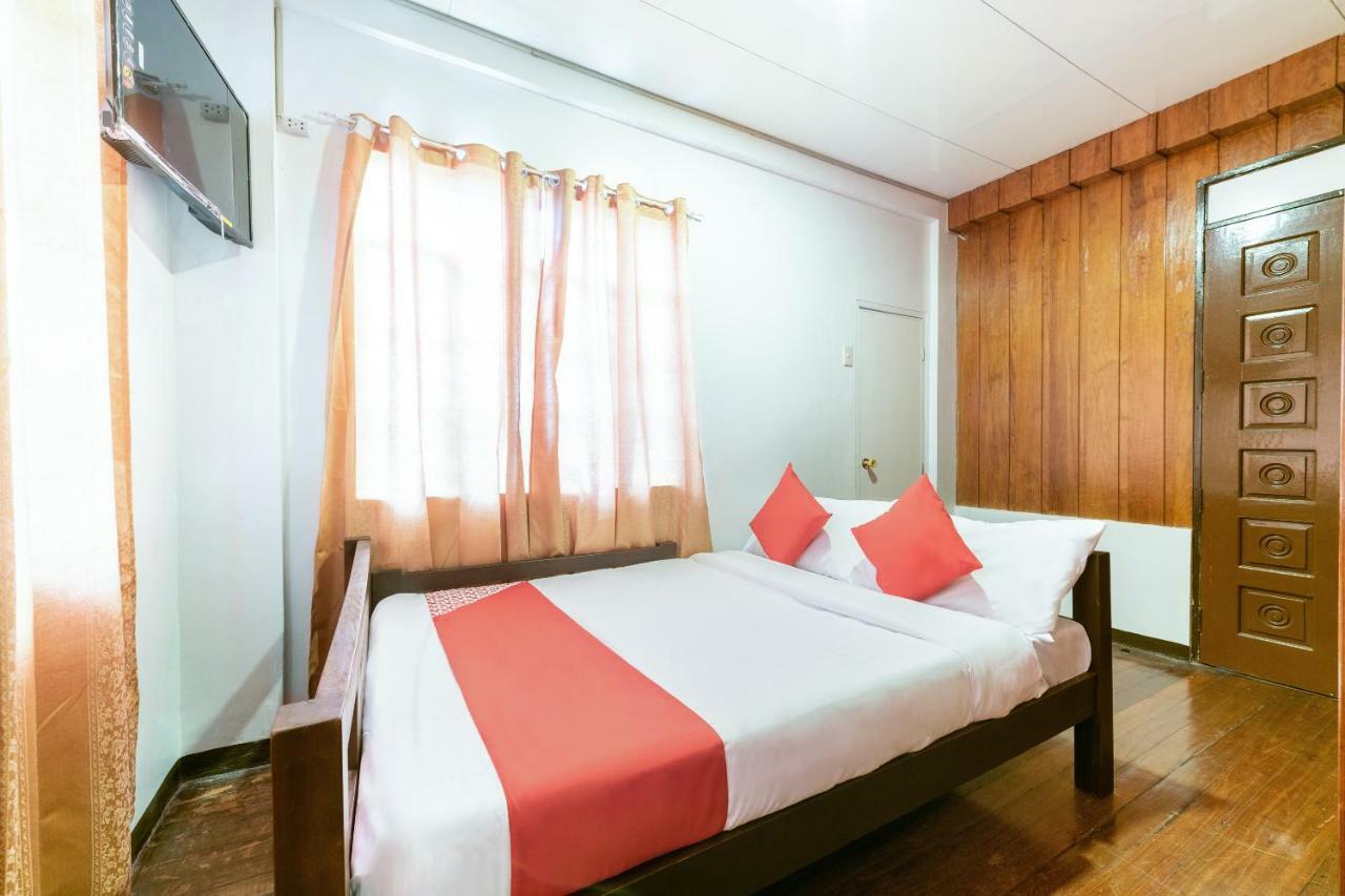Oyo 122 The Peak Pines Pension Багио Экстерьер фото